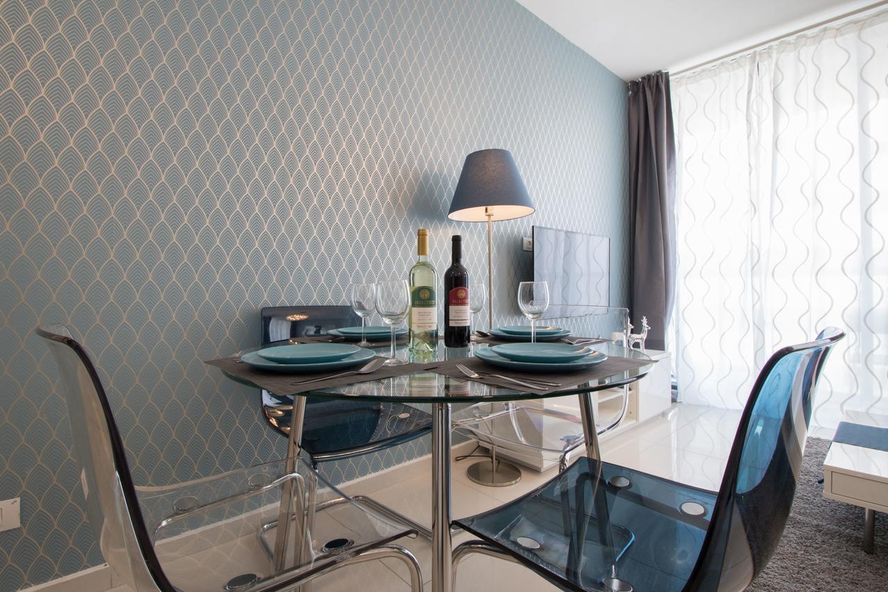 תל אביב Sweethome26 Luxury Apt Close To The Beach & Free Parking מראה חיצוני תמונה